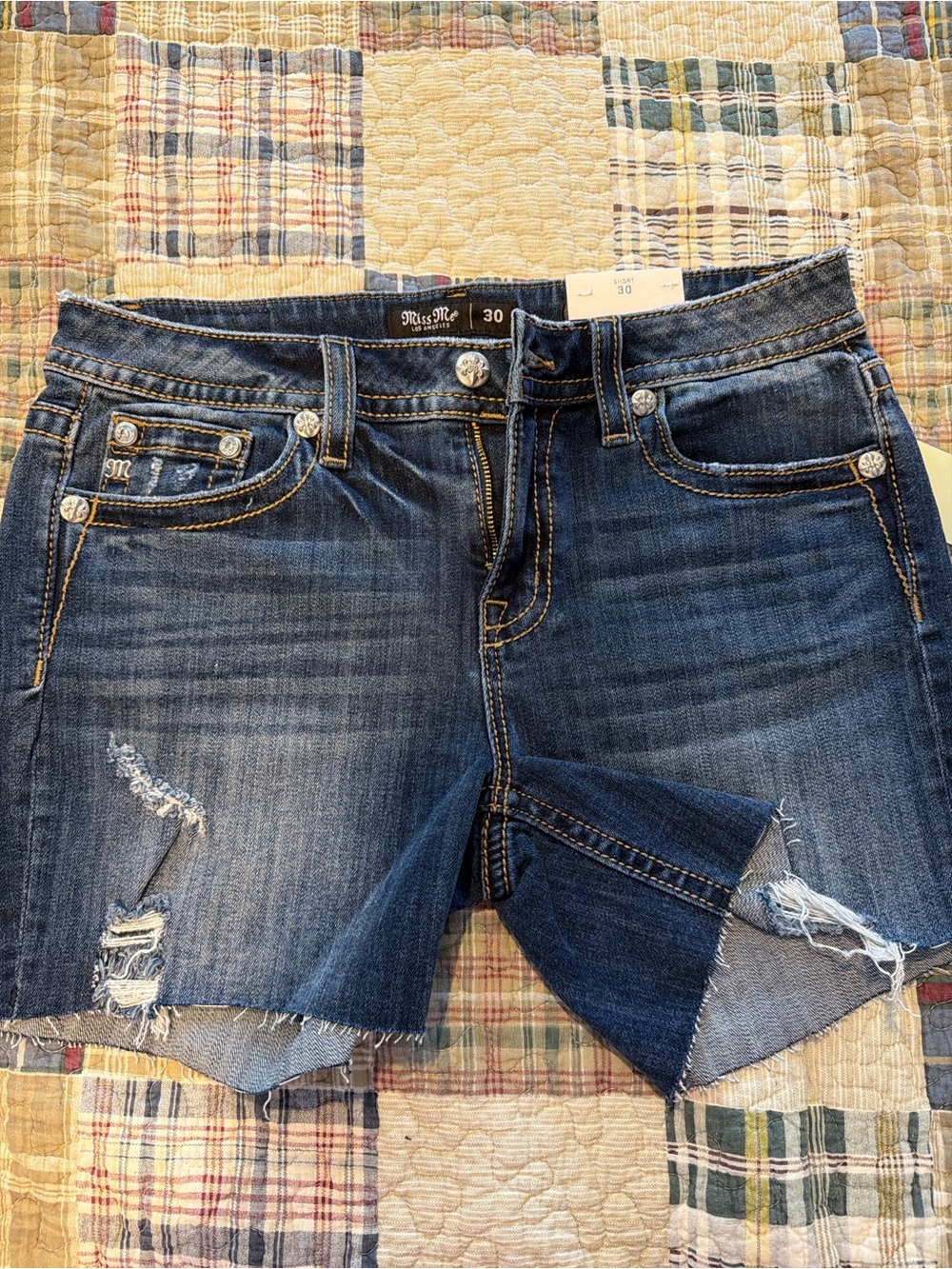 Miss Me Los Angeles Mid-Rise Distressed Denim Shorts Size 30